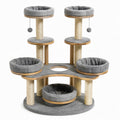 Árbol rascador para gatos de madera y felpa gris con plataformas y postes de sisal